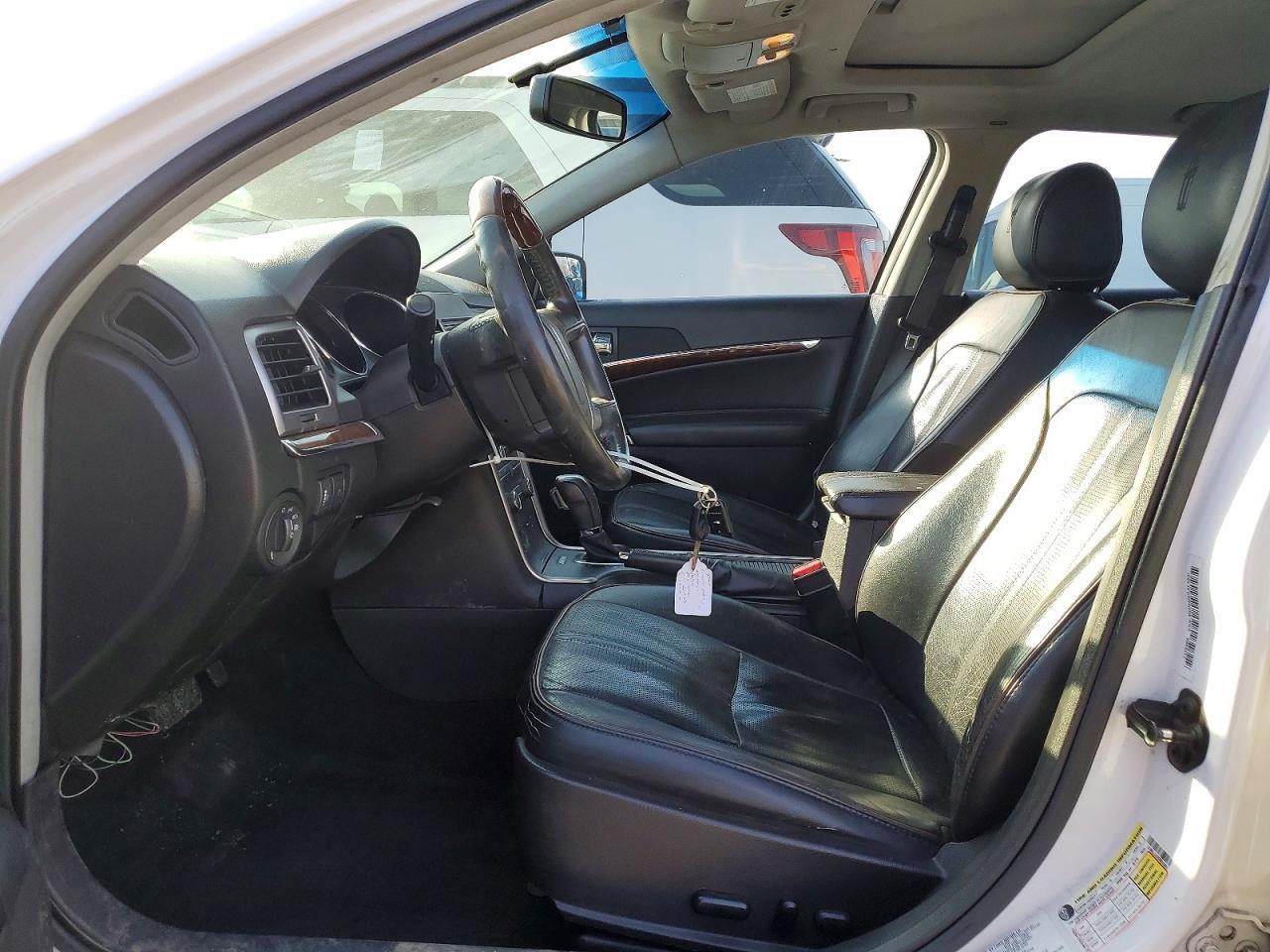 2012 Lincoln Townhouse MKZ