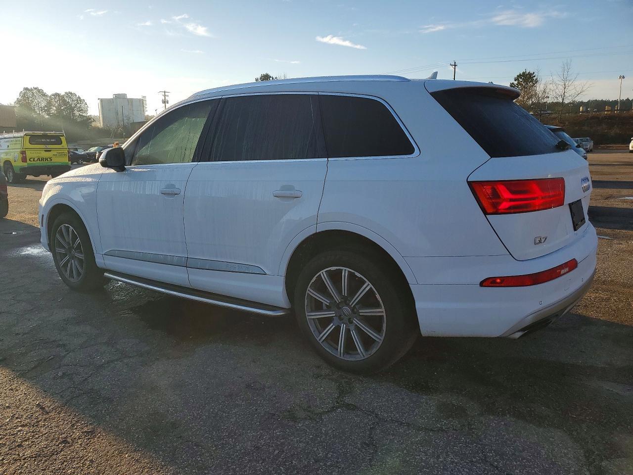 2018 Audi Q7 Premium Plus