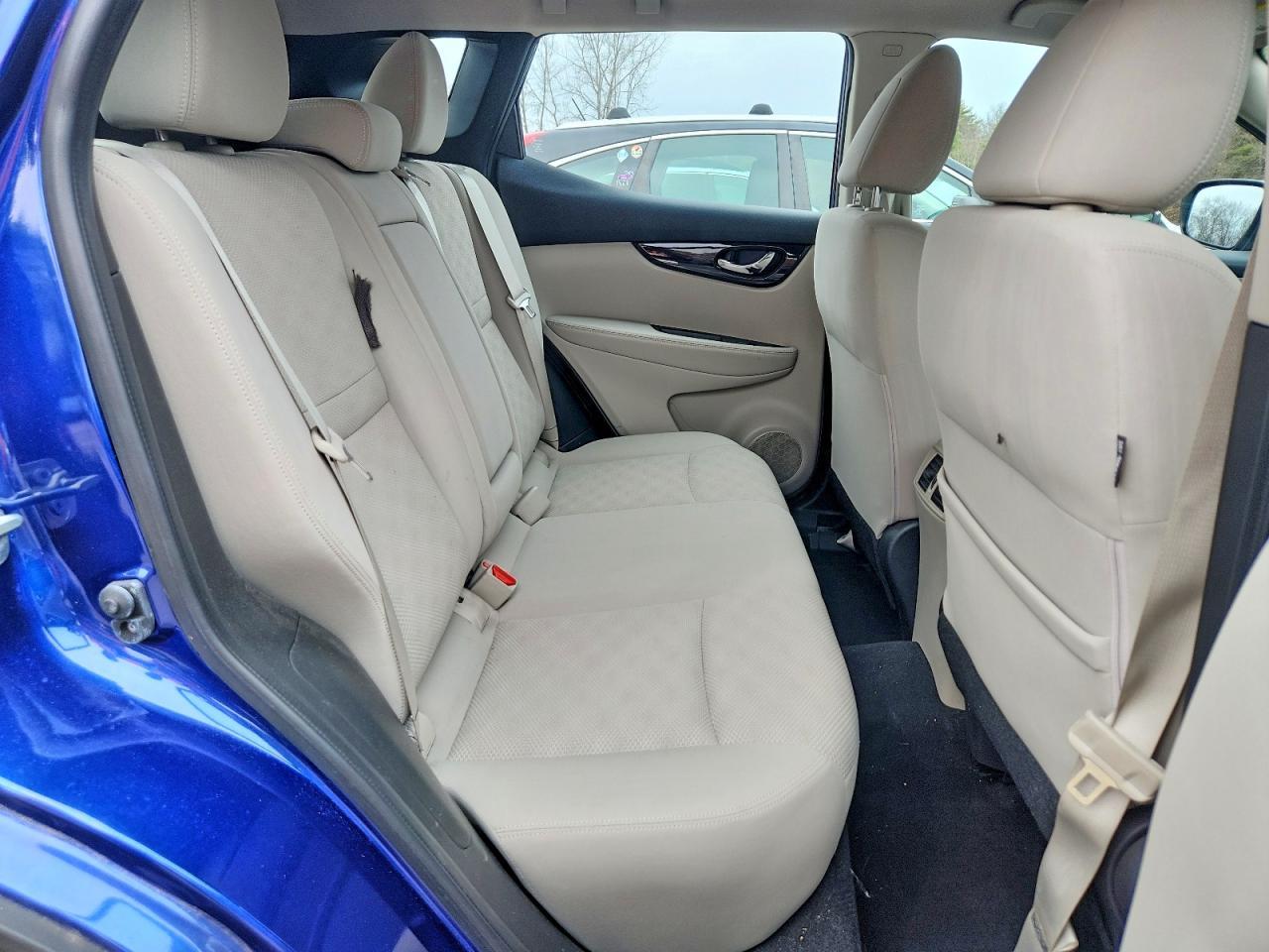 2018 Nissan Rogue Sport sv