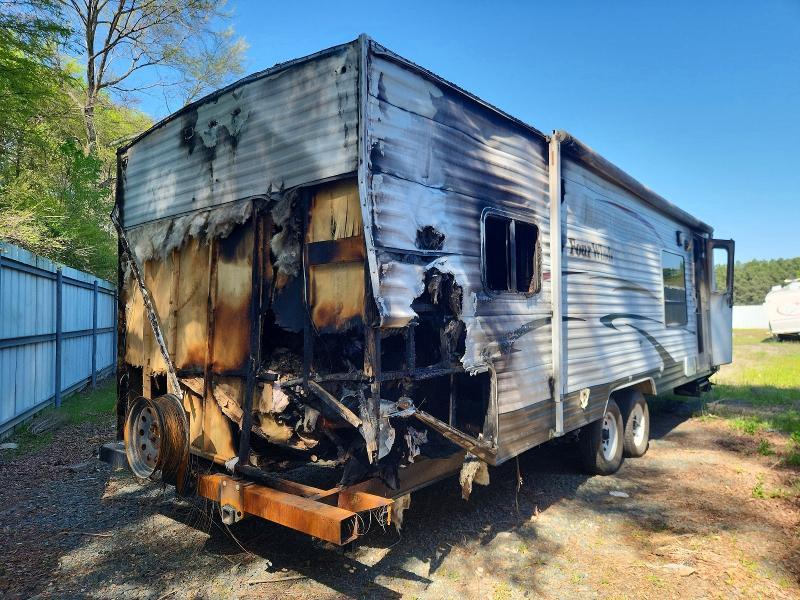 2009 Dutchmen Four Winds Camper