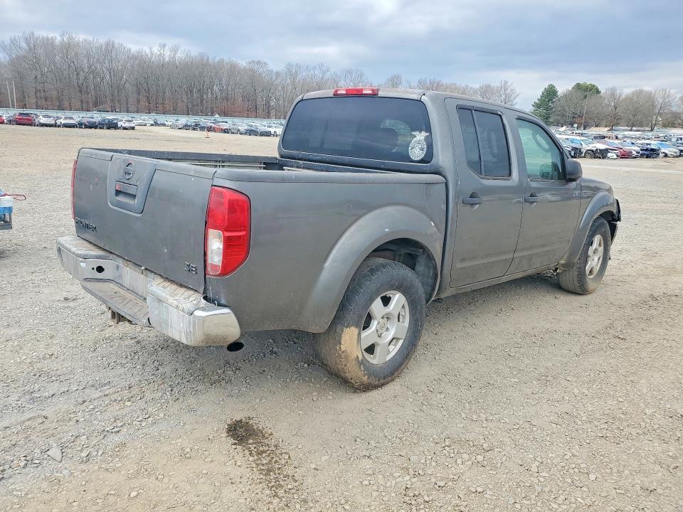 2005 Nissan Frontier SE