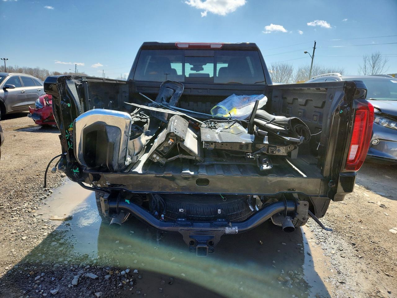 2025 GMC Sierra K1500 SLT