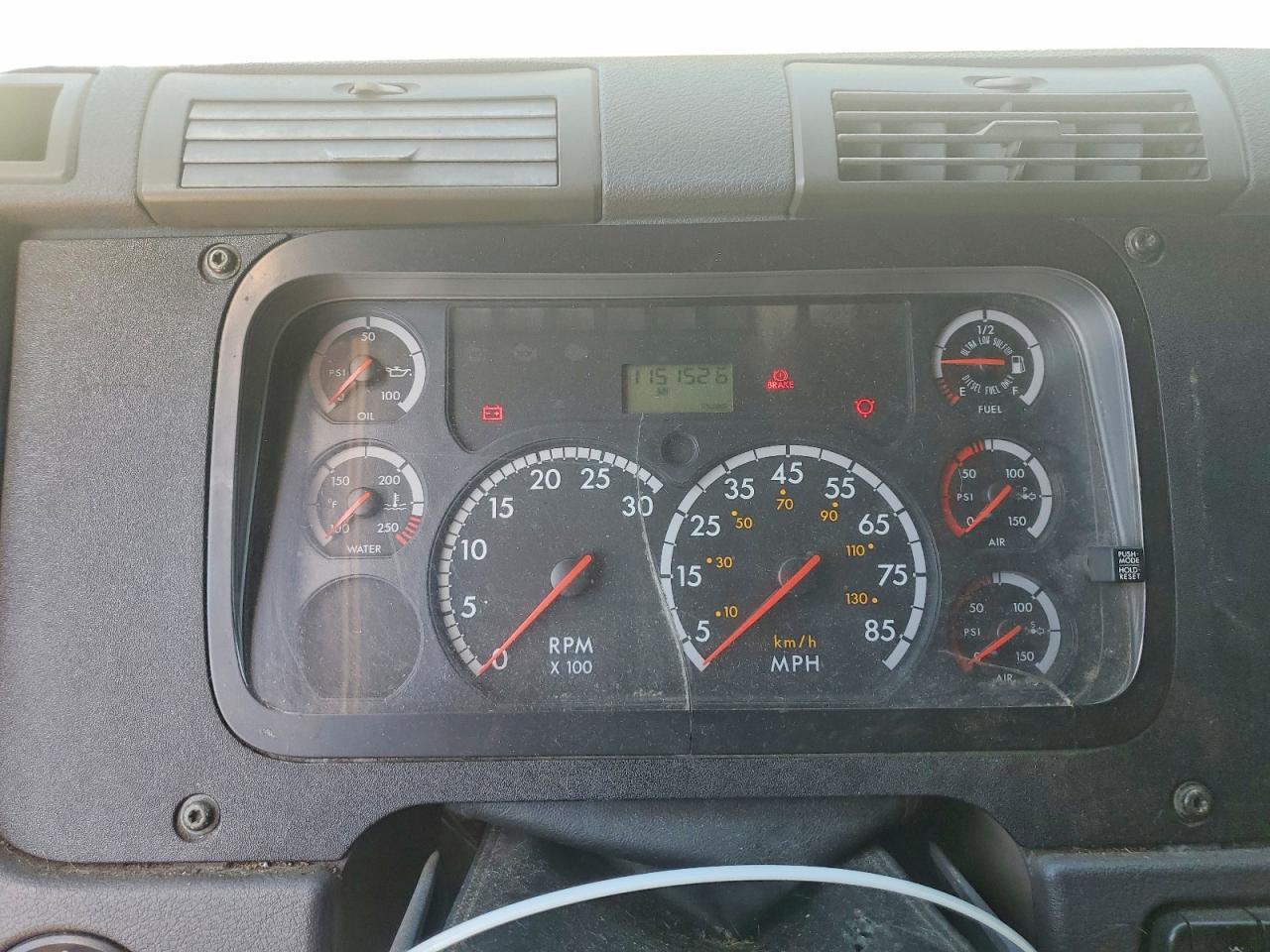 2011 Freigliner Cascadia 125
