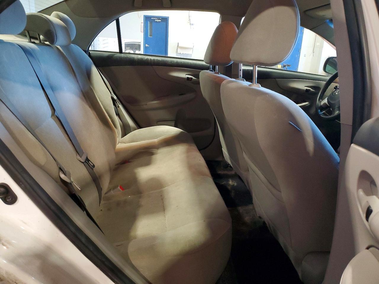 2012 Toyota Corolla l