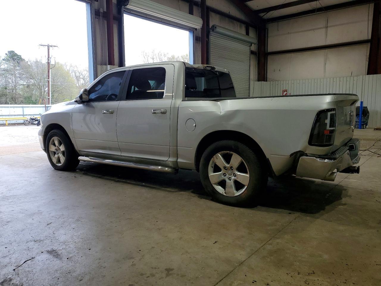 2012 Dodge RAM 1500 SLT