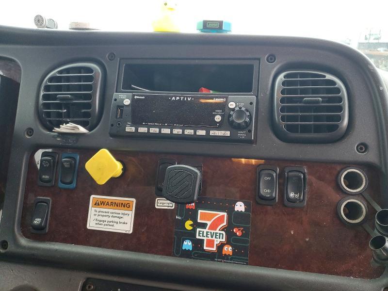 2015 Freightliner M2 106 Medium Duty