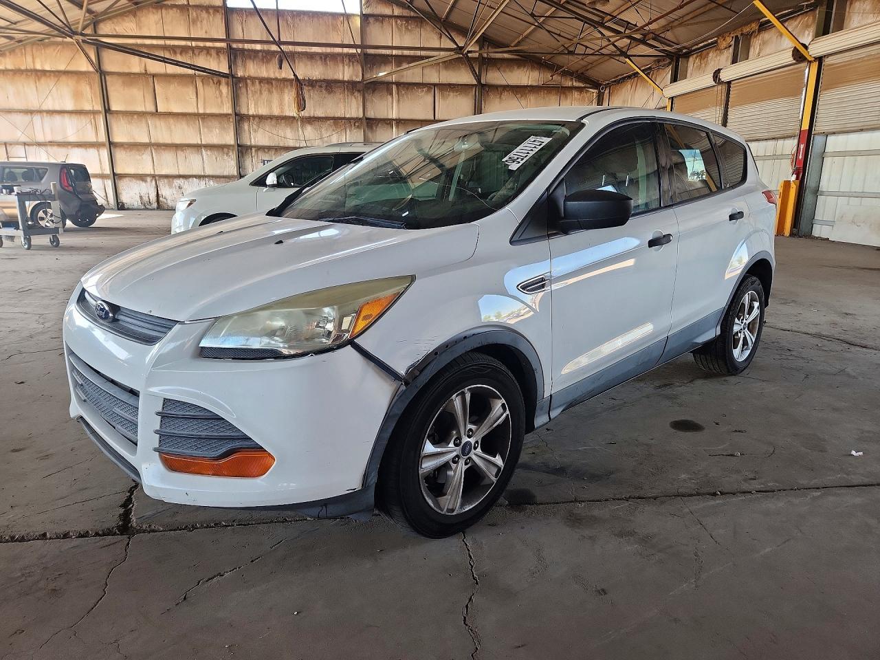 2014 Ford Escape s