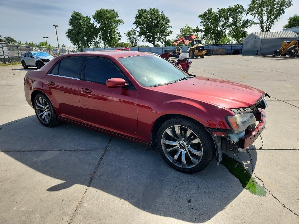 2014 Chrysler 300 s