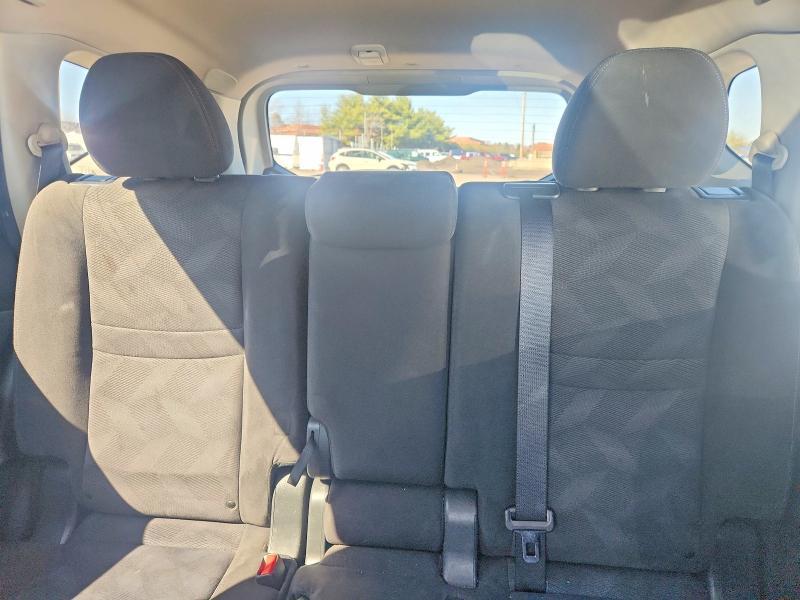 2015 Nissan Rogue sv