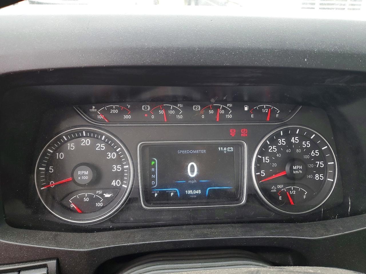 2022 International MV607 BOX Truck