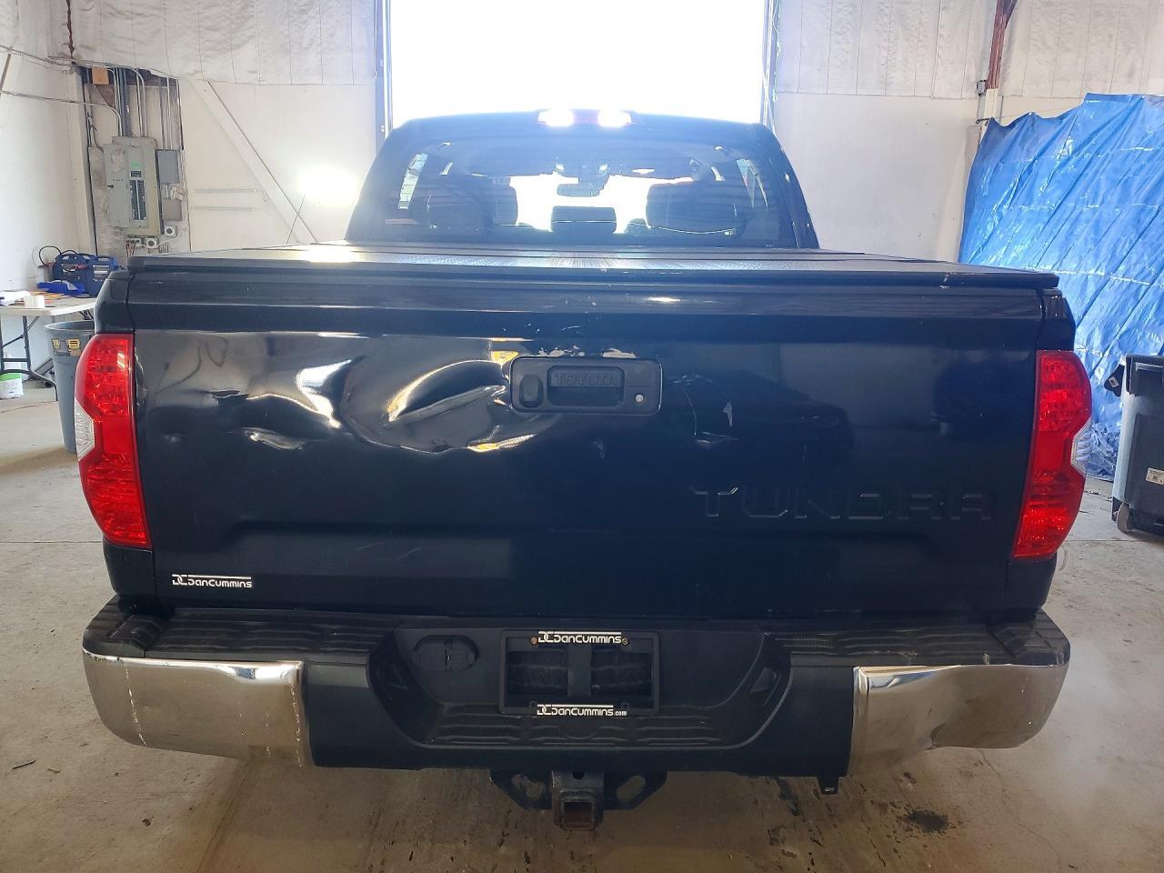 2018 Toyota Tundra SR5