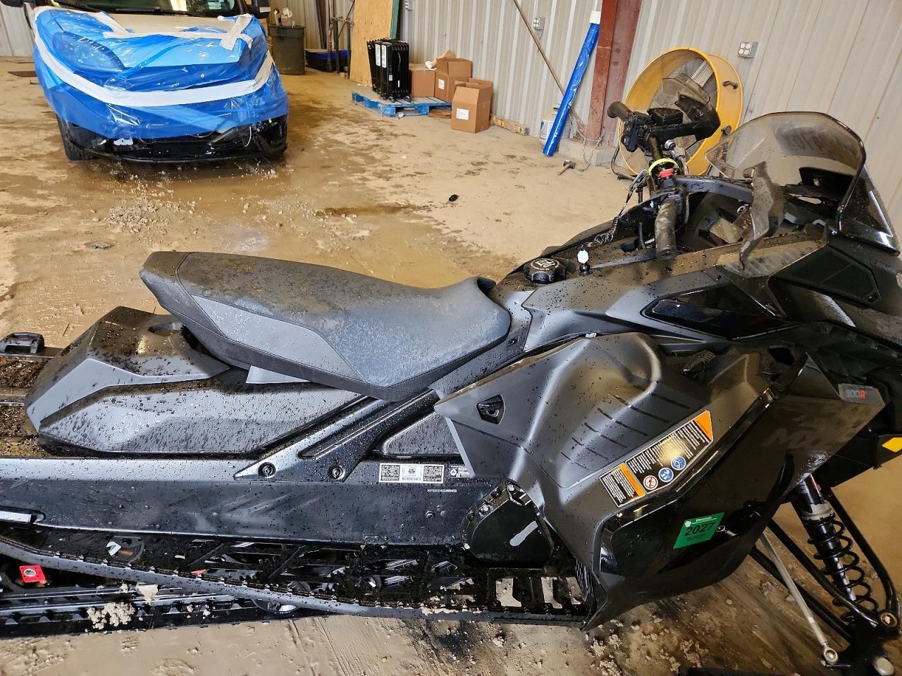 2025 Skidoo MXZ X 600R E-TEC