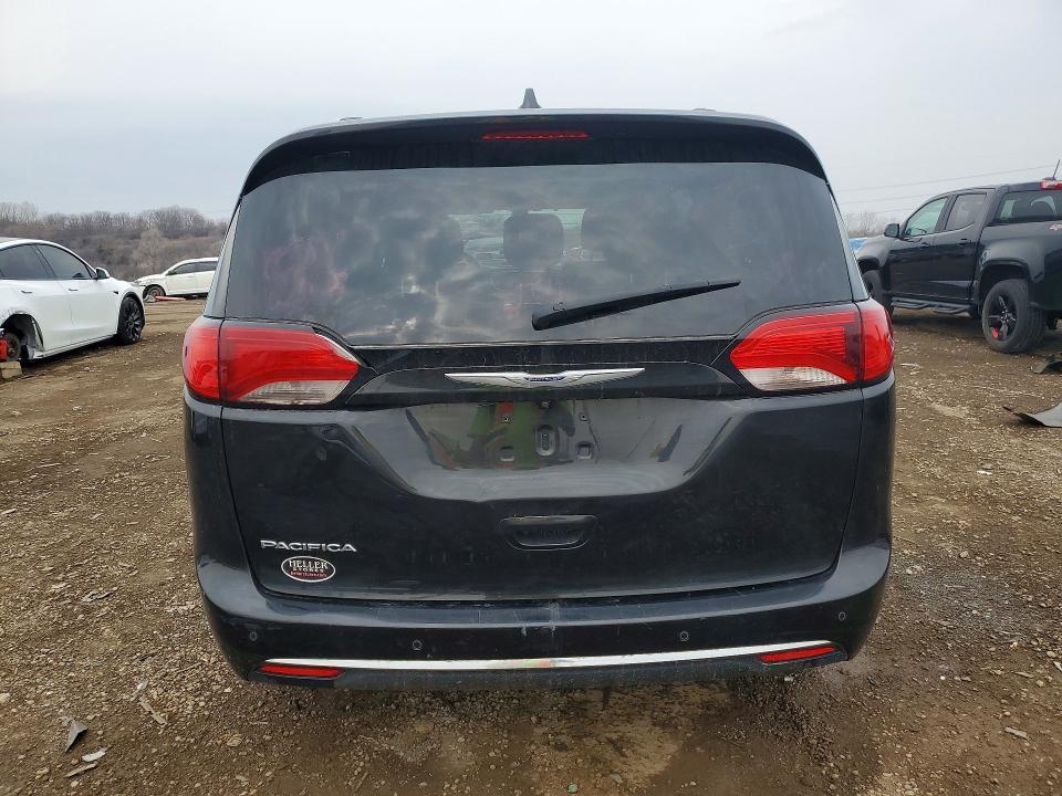 2020 Chrysler Pacifica Touring l