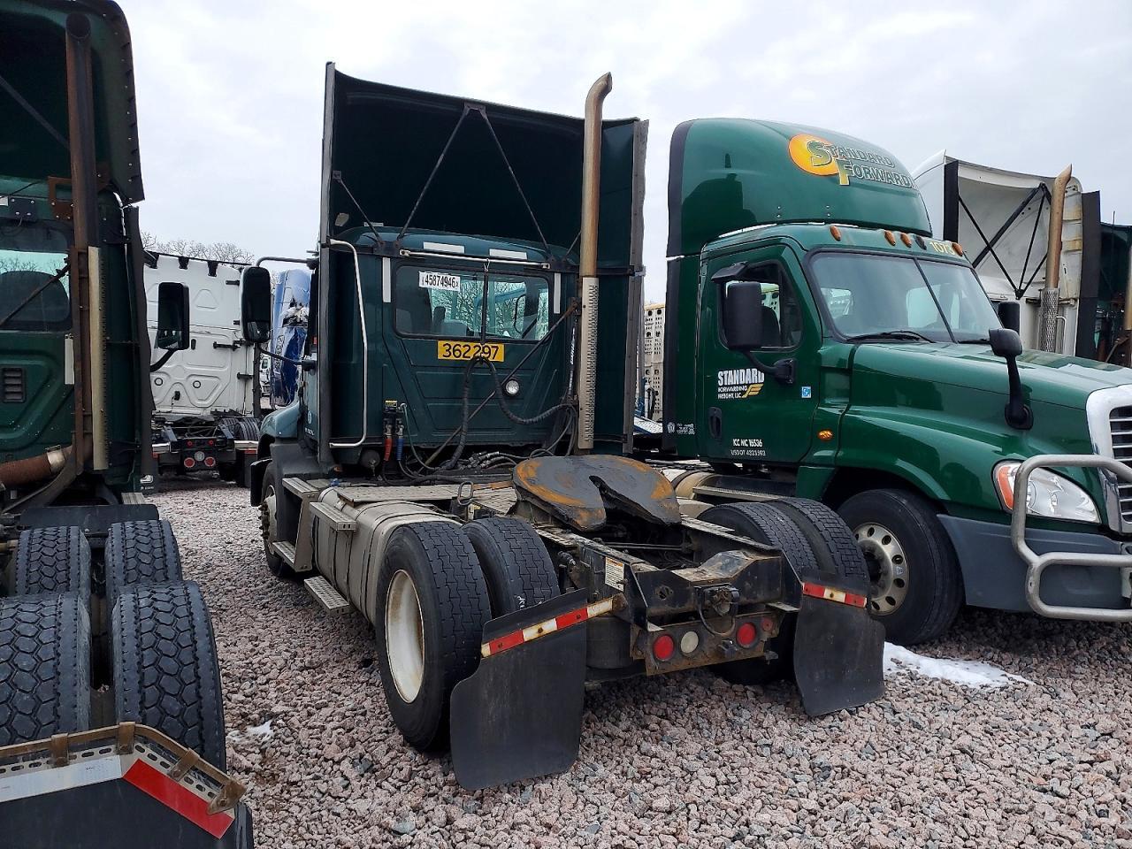 2017 Mack 600 CXU600