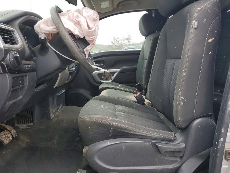 2017 Nissan Titan SV