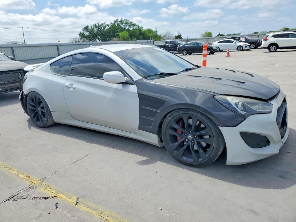 2013 Hyundai Genesis Coupe 2.0t R-spec