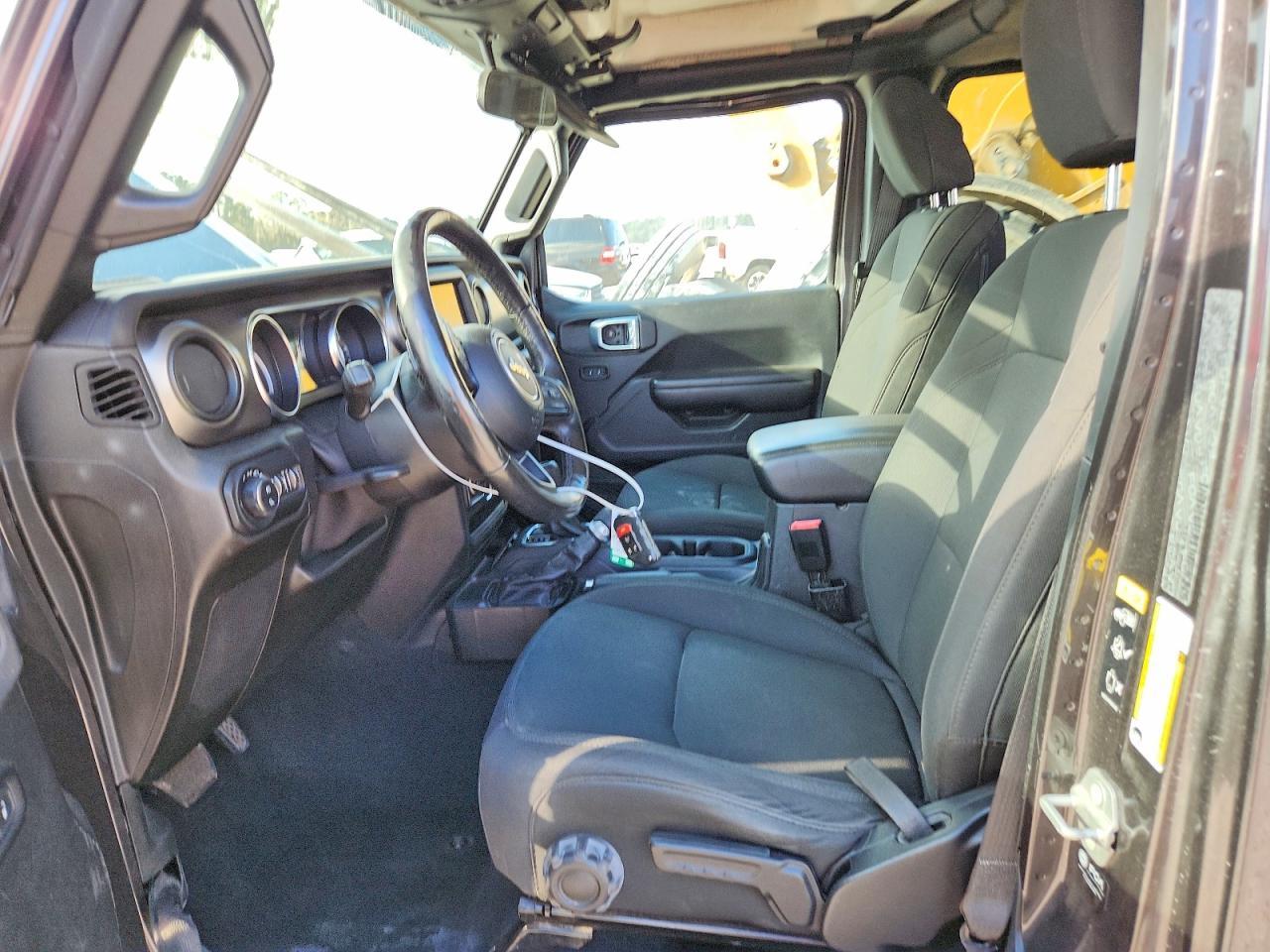 2021 Jeep Gladiator Sport