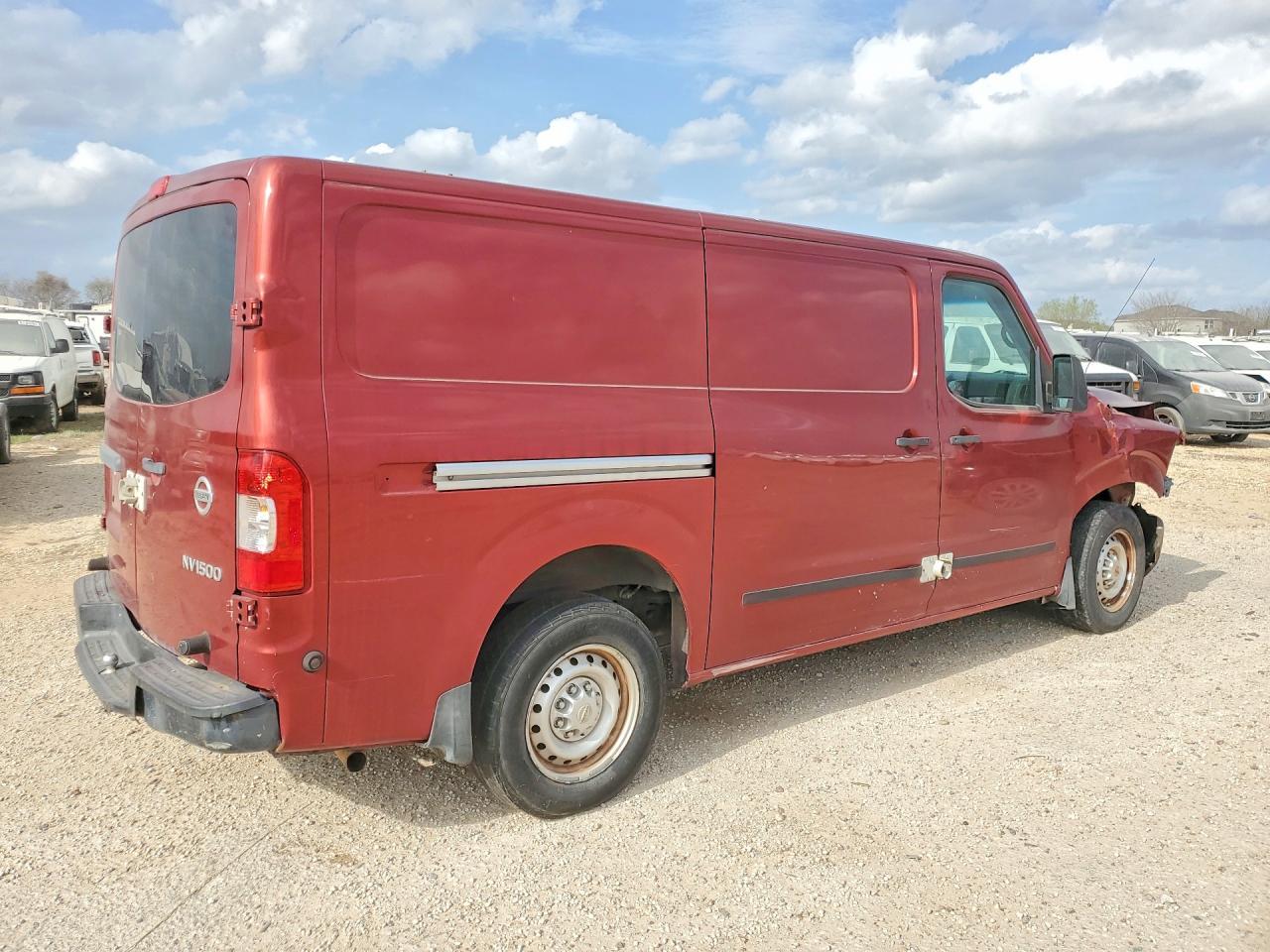 2016 Niss AN NV 1500 Delivery Van