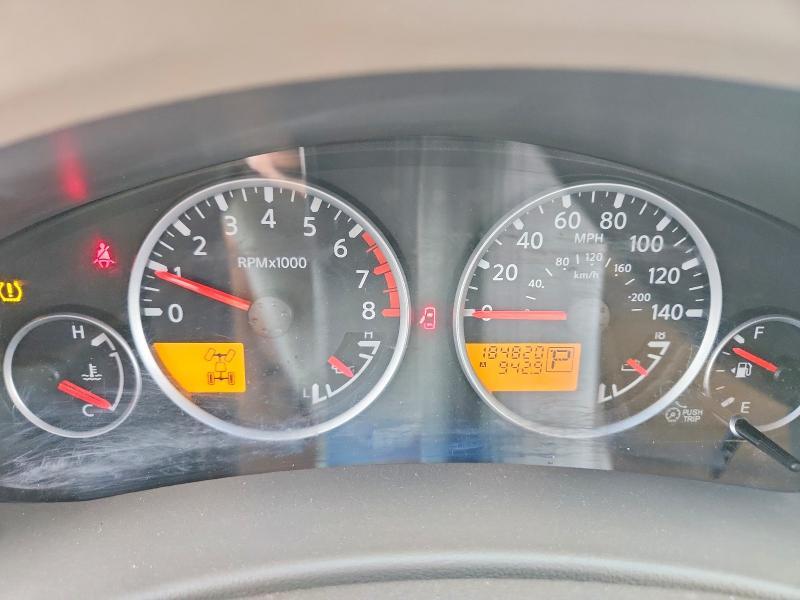 2008 Nissan Pathfinder se V8
