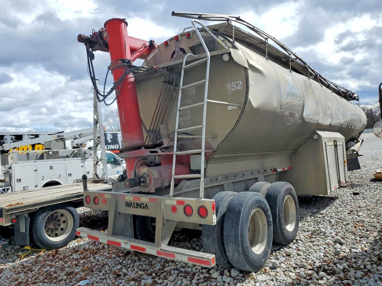 2014 Walinga Feed Delivery Trailer