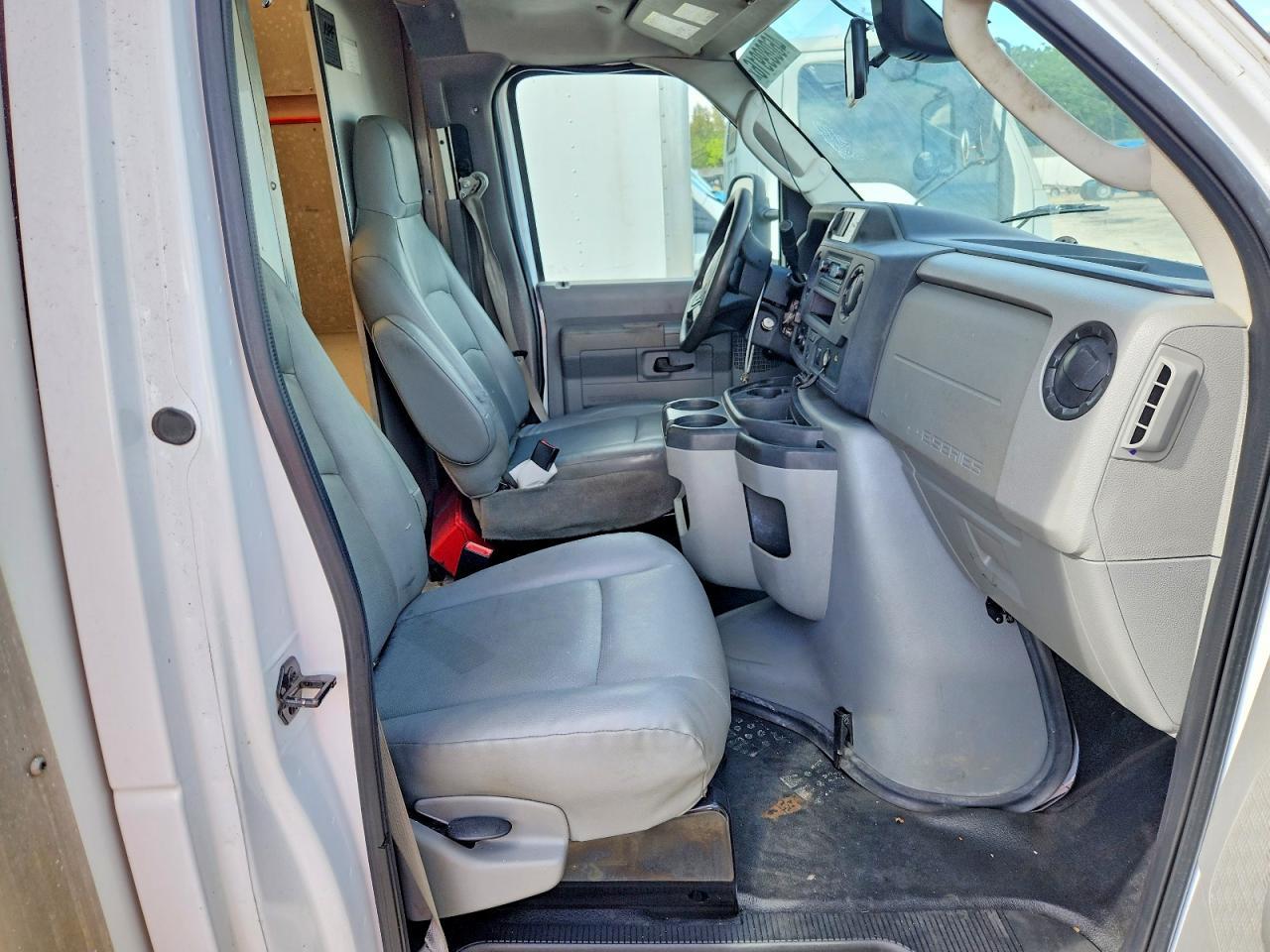 2024 Ford E350 Delivery Truck