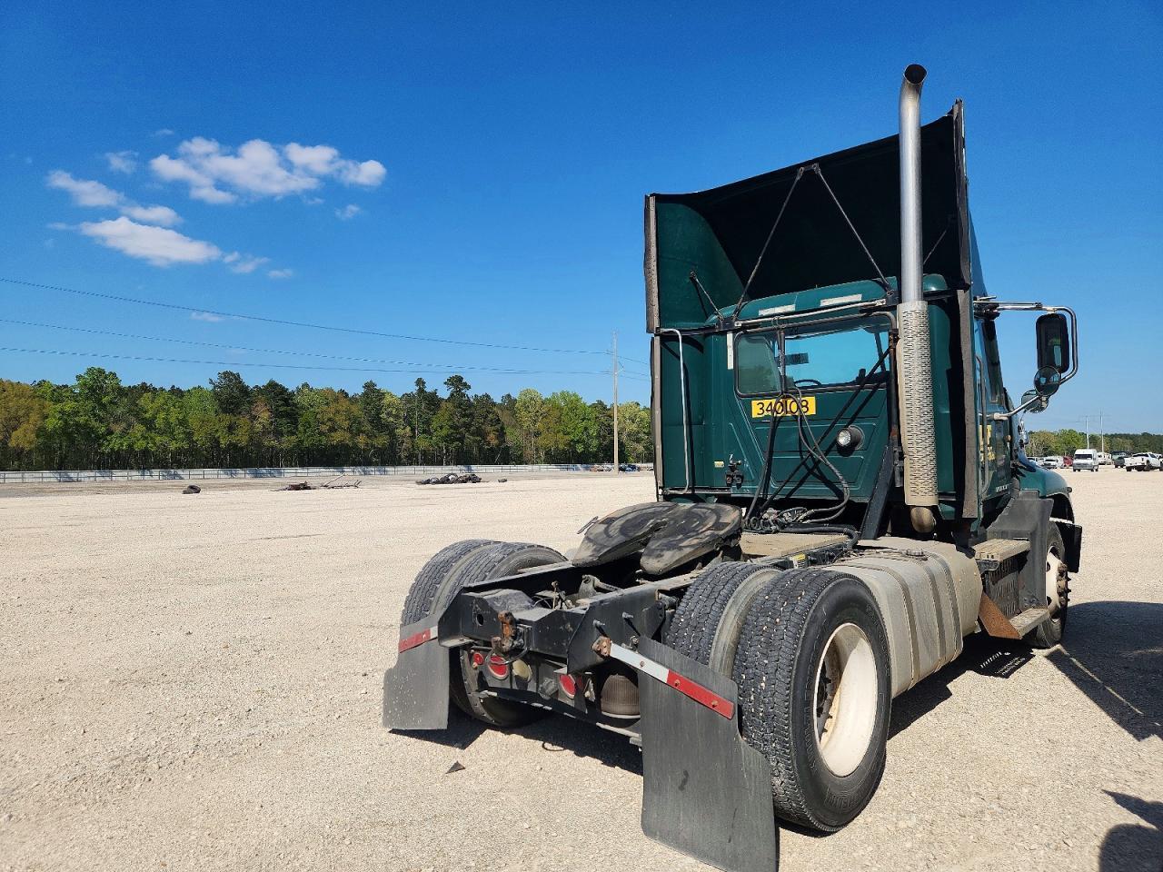 2015 Mack CXU612 Semi Truck