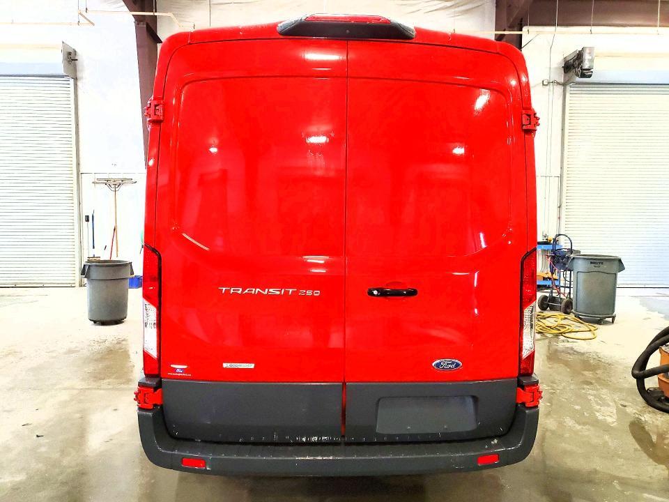 2018 Ford Transit T-250