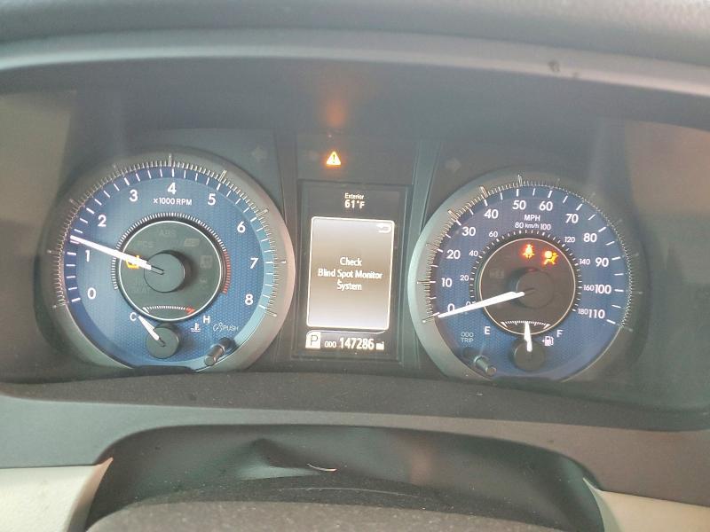 2015 Toyota Sienna xle 8-passenger