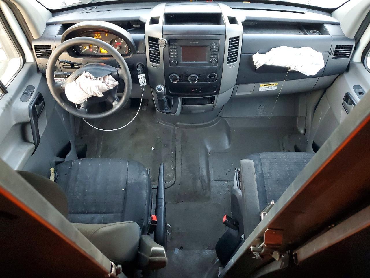 2015 Freightliner Sprinter 2500 Delivery Van