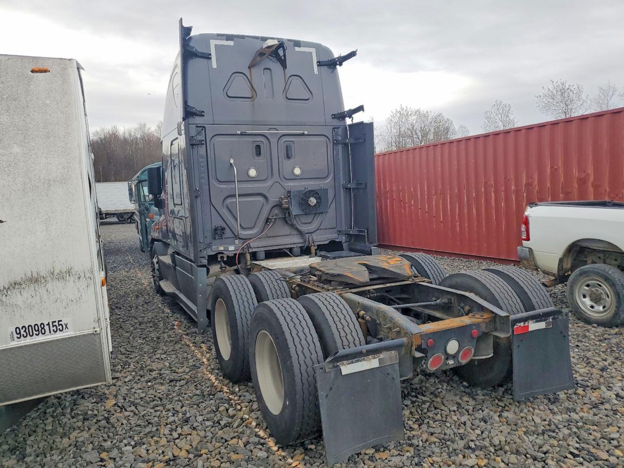 2018 Freightliner Cascadia 125 Semi Truck