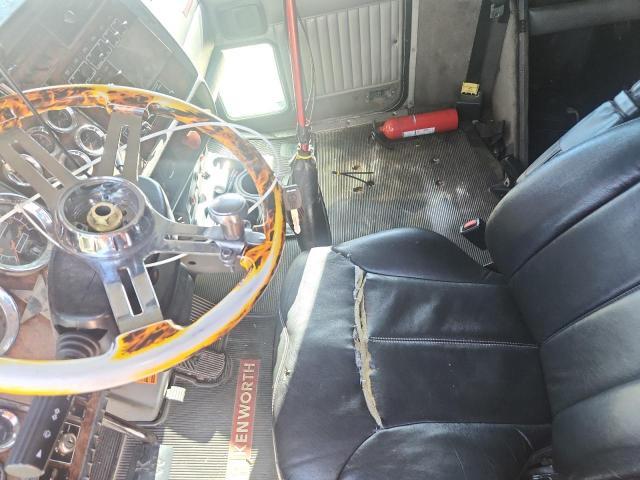 2006 Kenworth Construction W900