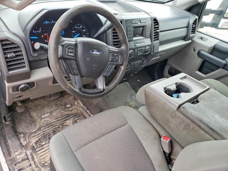 2017 Ford F550 Super Duty box Truck