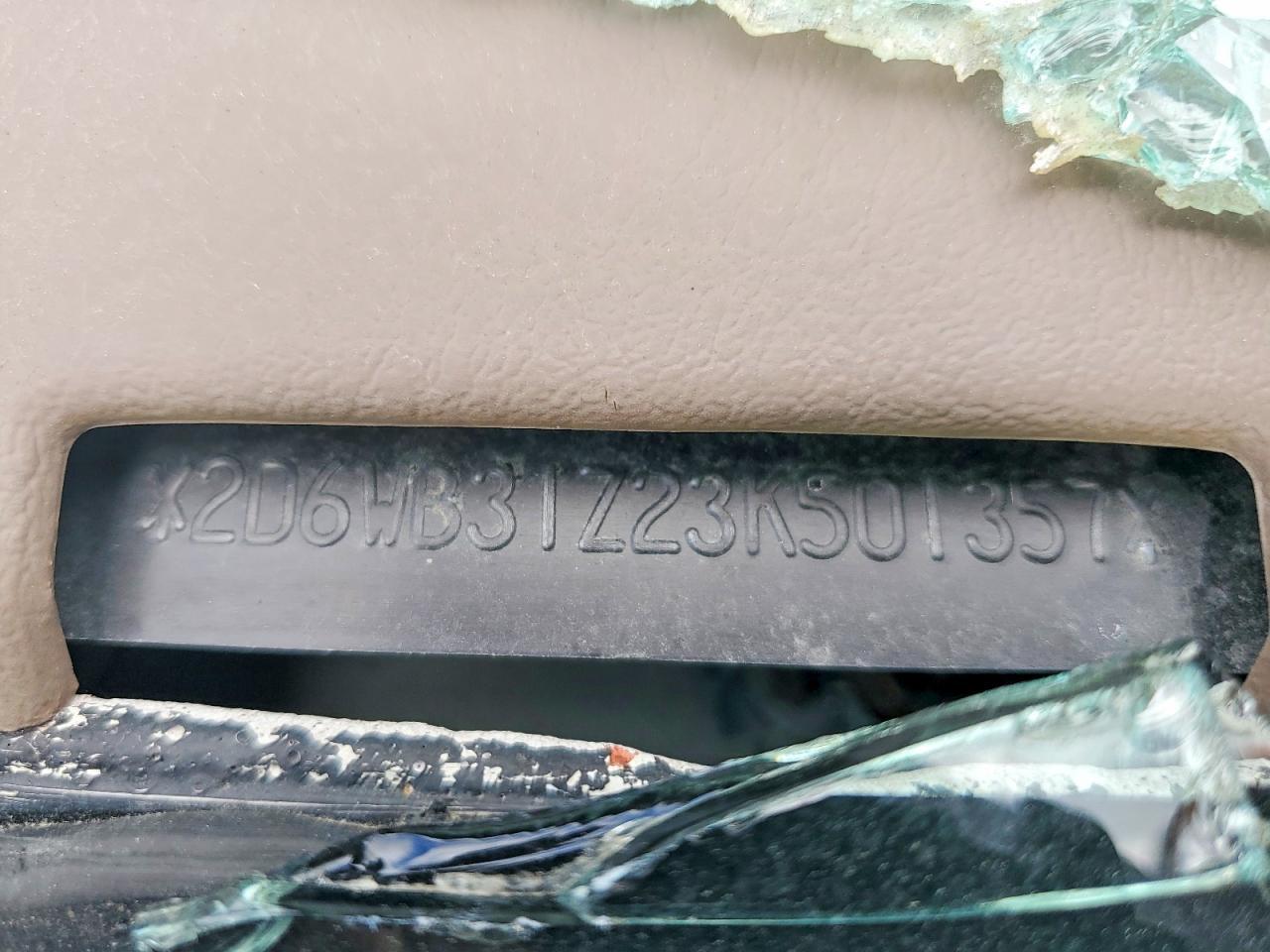 2003 Dodge Ram van B3500