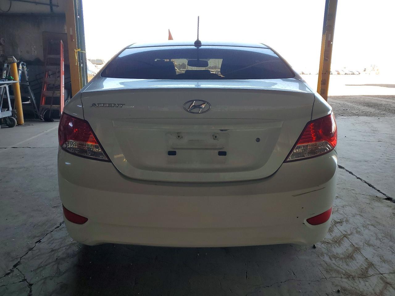 2013 Hyundai Accent gls