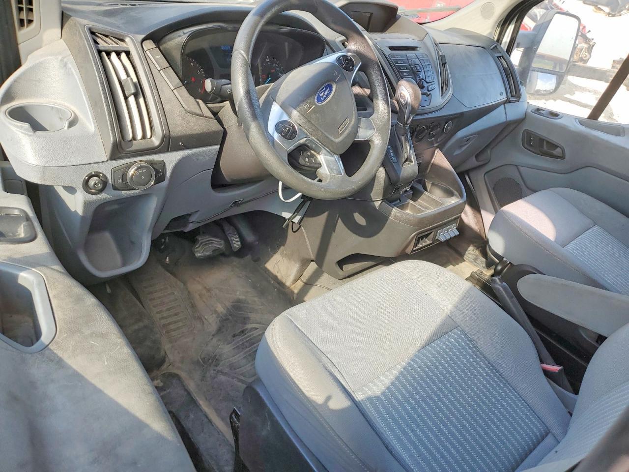2018 Ford Transit BOX Truck