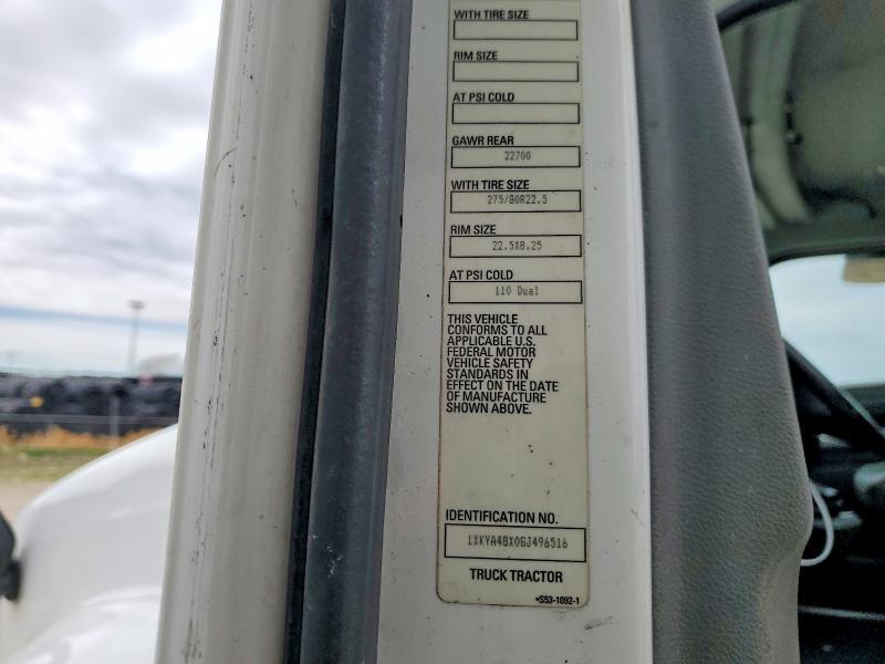 2016 Kenworth T680 Semi Truck