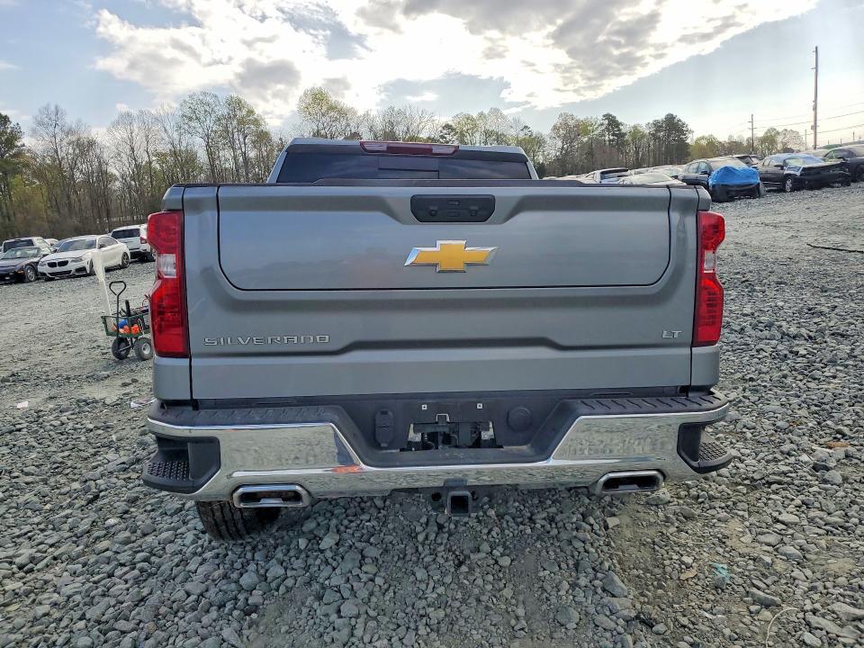 2026 Chevrolet Silverado K1500 LT