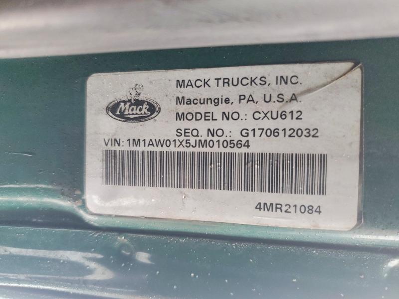 2018 Mack CX612 Semi Truck