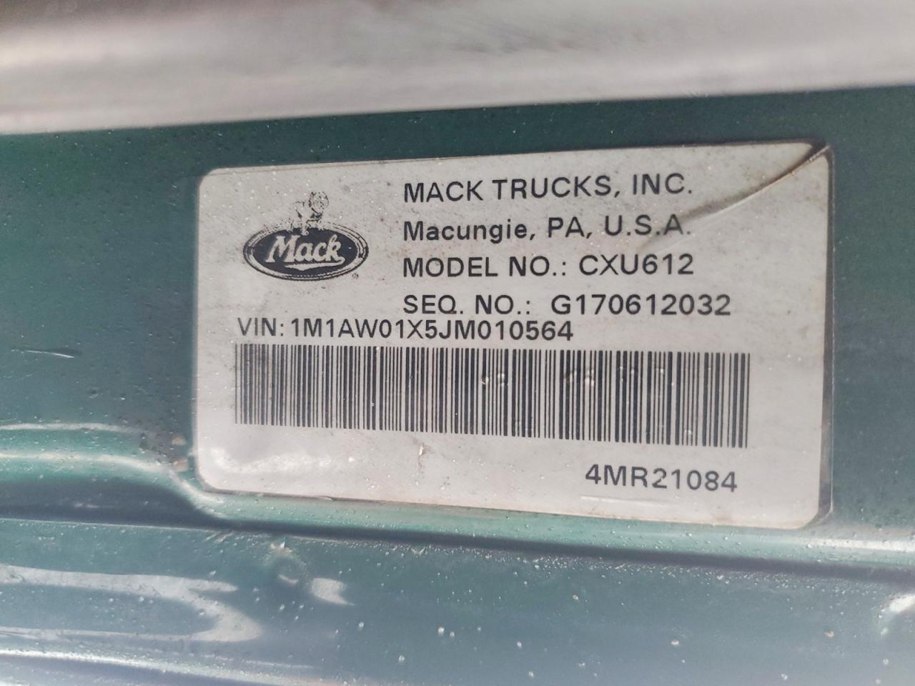 2018 Mack CX612 Semi Truck