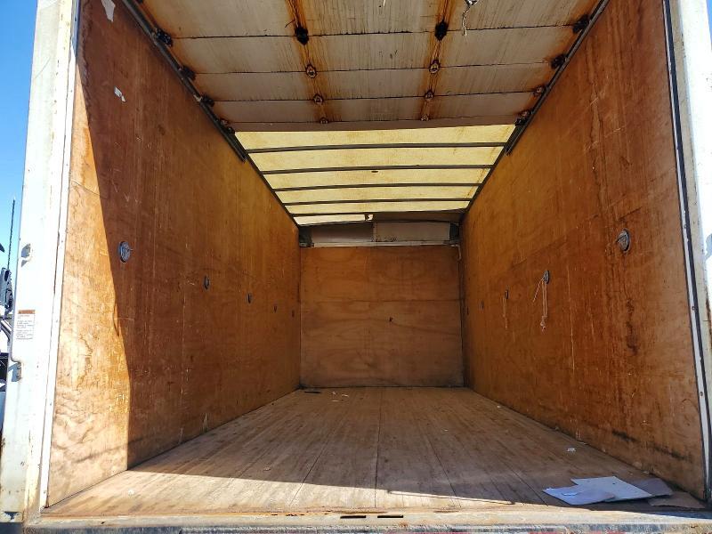 2013 Isuzu NPR HD BOX Truck