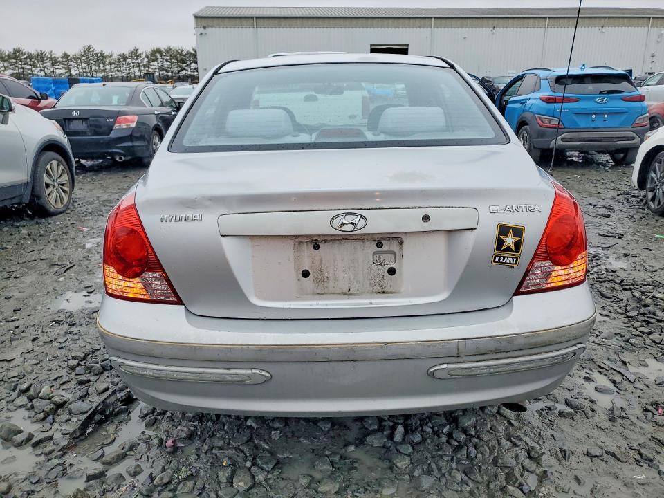 2004 Hyundai Elantra gls