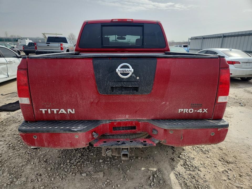 2011 Nissan Titan sv
