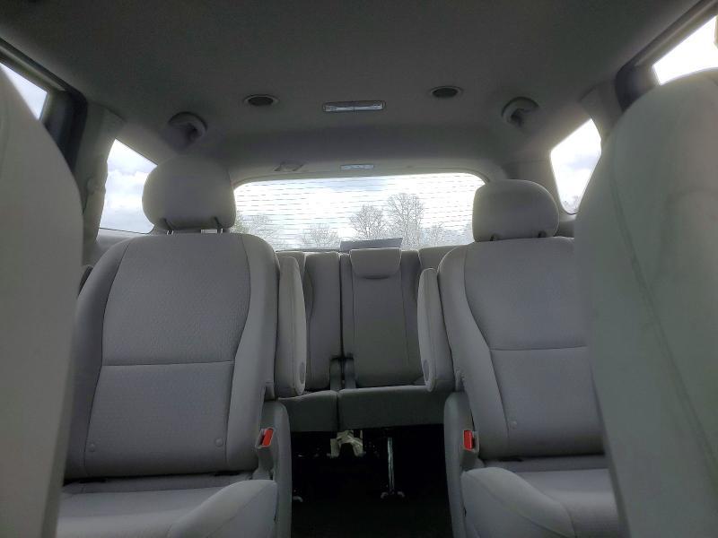 2017 KIA Sedona l