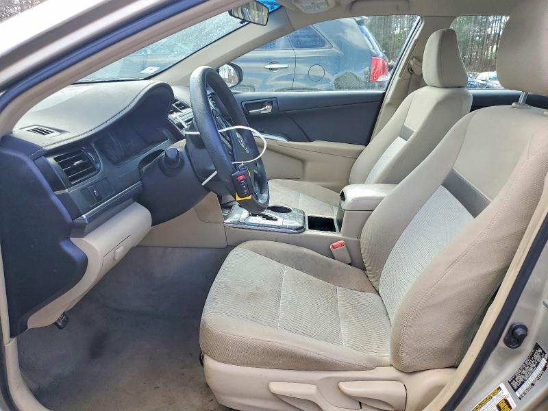 2014 Toyota Camry Hybrid le