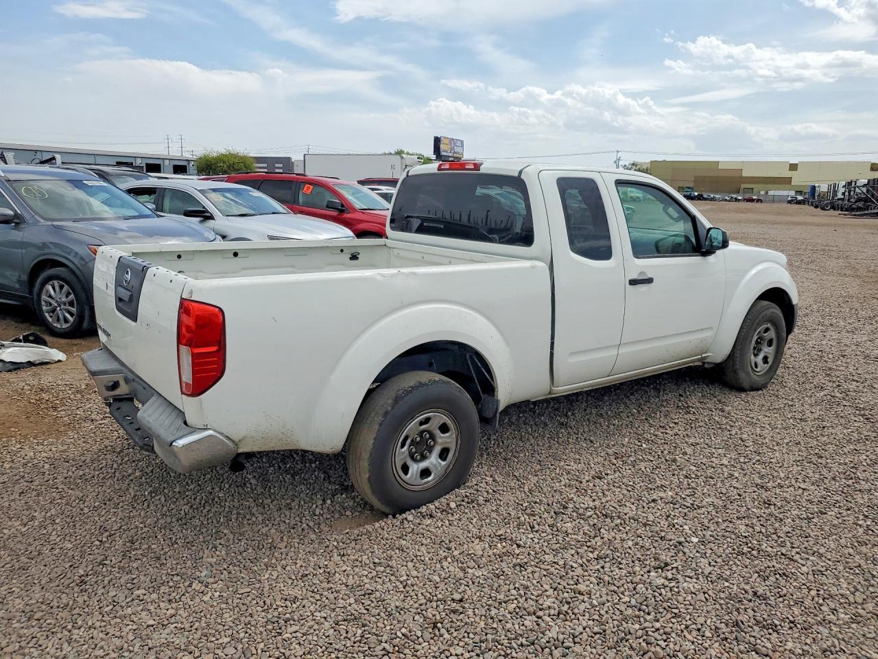 2014 Nissan Frontier S