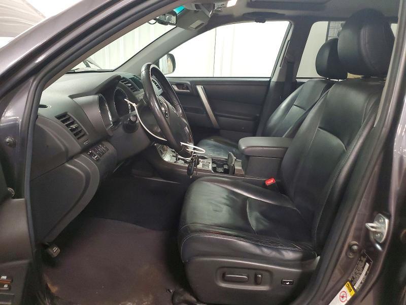 2012 Toyota Highlander se