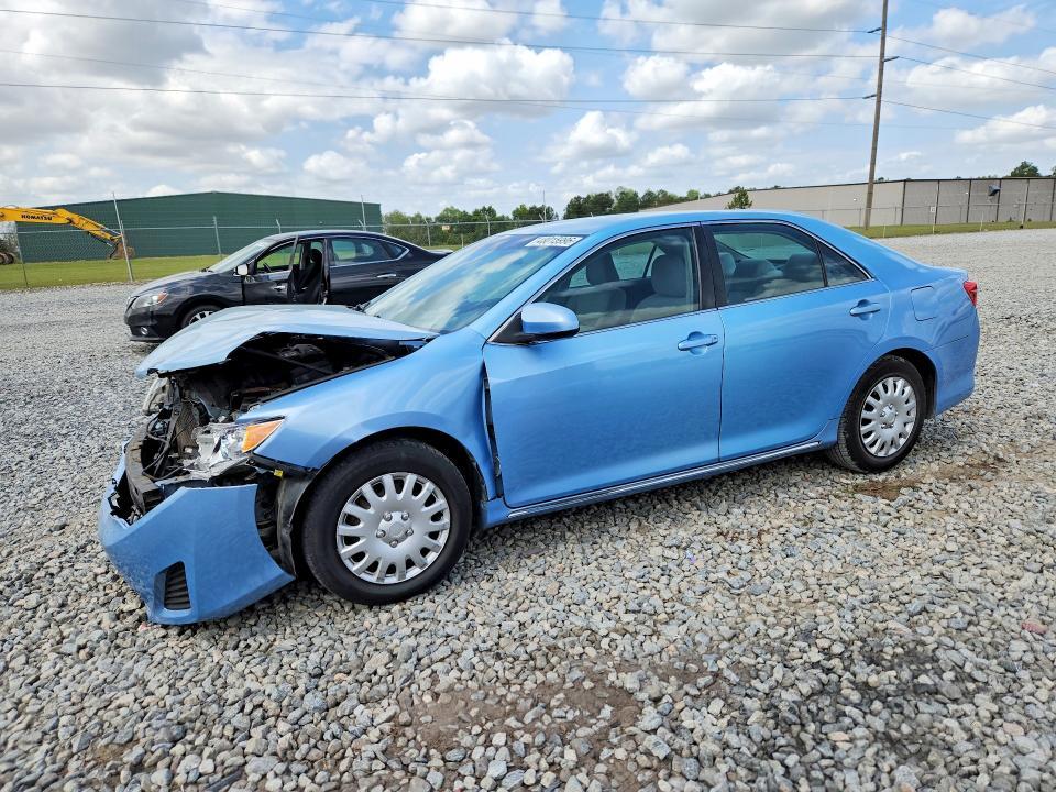 2012 Toyota Camry le