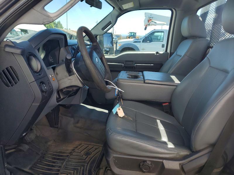 2015 Ford F350 Super Duty Flatbed Truck