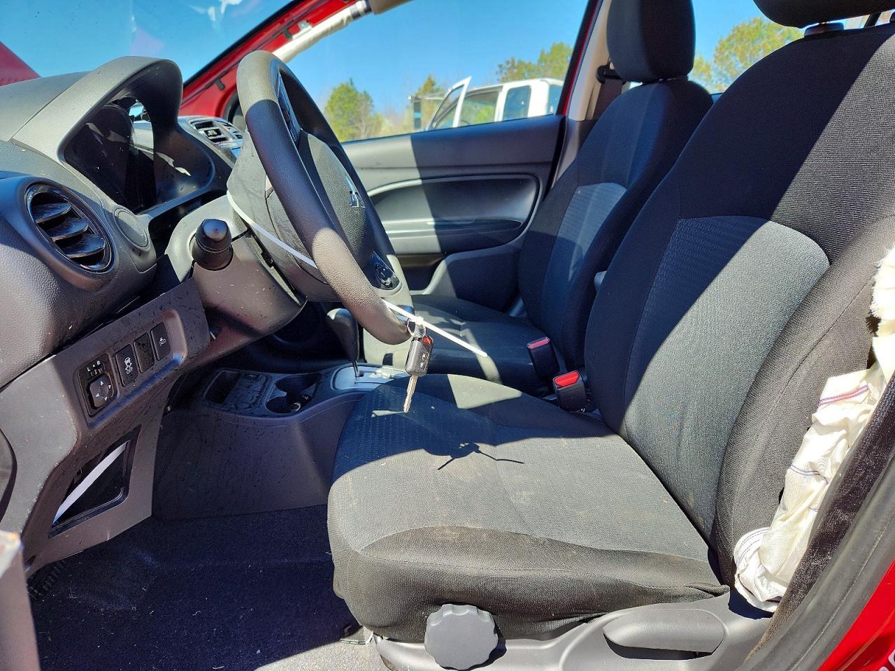 2023 Mitsubishi Mirage G4 es