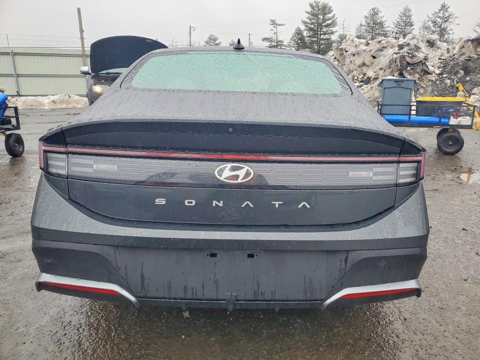 2025 Hyundai Sonata se